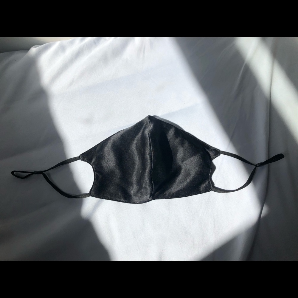 Black Silk Face Mask